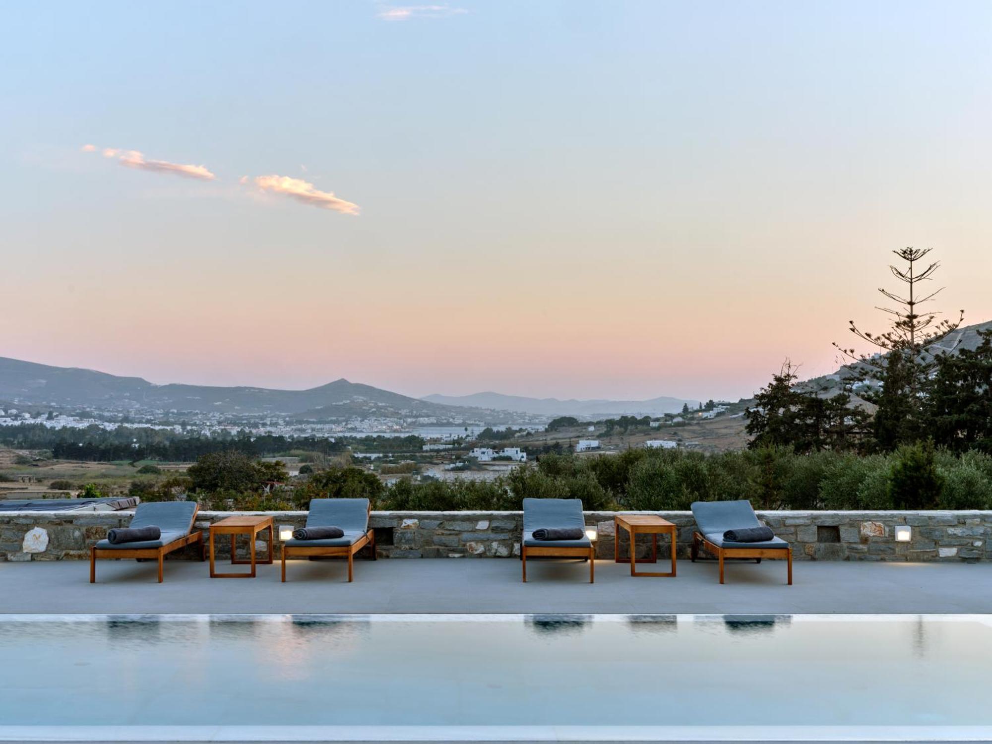 Villa Leo - Unique & Calm Páros Dış mekan fotoğraf