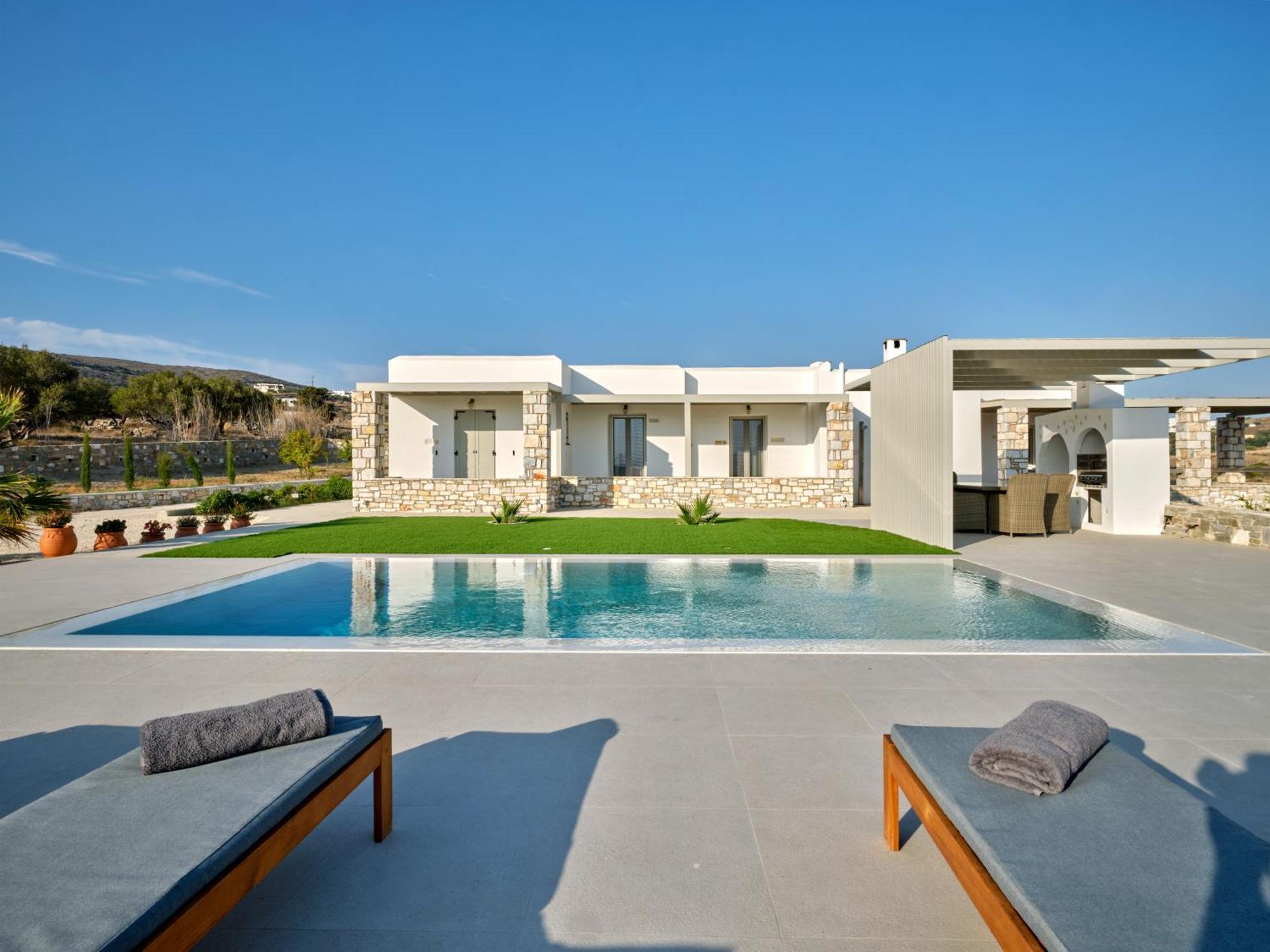 Villa Leo - Unique & Calm Páros Dış mekan fotoğraf